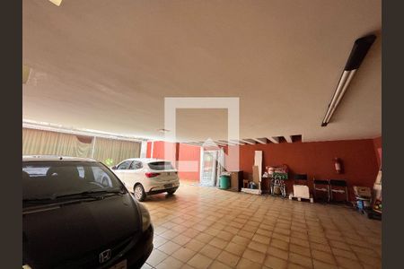 Casa à venda com 500m², 5 quartos e 6 vagasGaragem