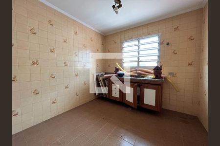 Casa à venda com 500m², 5 quartos e 6 vagasCozinha 2