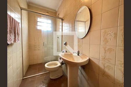 Casa à venda com 500m², 5 quartos e 6 vagasBanheiro Salão de festas