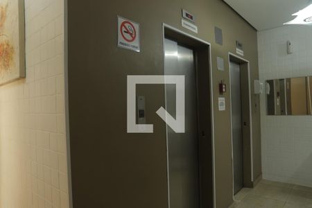 Apartamento para alugar com 50m², 2 quartos e 1 vagaElevadores