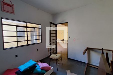 Casa à venda com 400m², 4 quartos e 1 vagaEdícula- Sala