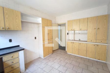 Casa à venda com 400m², 4 quartos e 1 vagaCozinha 