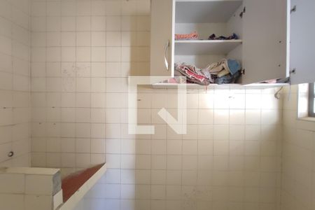 Casa à venda com 400m², 4 quartos e 1 vagaÁrea de Serviço