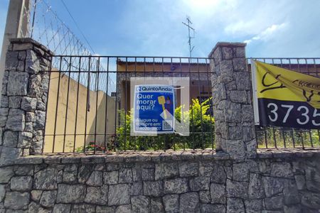 Casa à venda com 400m², 4 quartos e 1 vagaPLACA INSTALADA NA FACHADA 