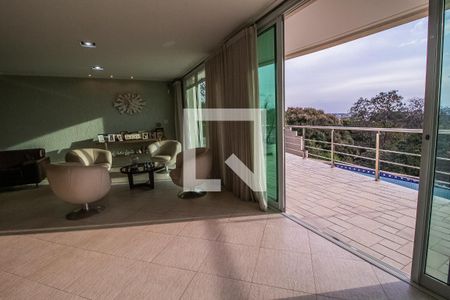 Sala de casa à venda com 6 quartos, 750m² em Bandeirantes (pampulha), Belo Horizonte