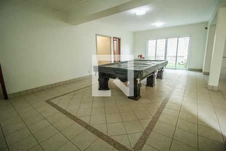 Casa à venda com 750m², 6 quartos e 8 vagas Casa à venda com 750m², 6 quartos e 8 vagasÁrea Sala de jogos