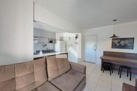 Sala de apartamento para alugar com 2 quartos, 56m² em Del Castilho, Rio de Janeiro