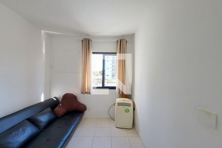 Quarto 1 de apartamento para alugar com 2 quartos, 56m² em Del Castilho, Rio de Janeiro