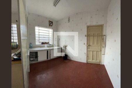 Casa à venda com 4 quartos, 255m² em Vila Mariana, São Paulo