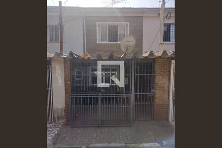 Casa à venda com 90m², 3 quartos e 1 vaga Casa à venda com 90m², 3 quartos e 1 vagaFachada