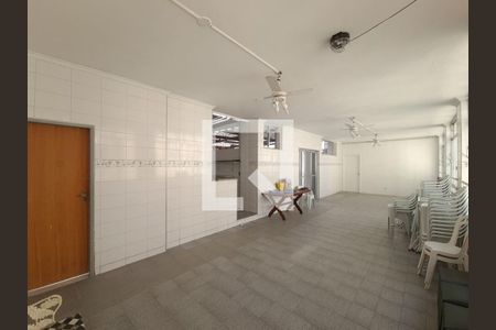 Apartamento à venda com 60m², 2 quartos e sem vagaÁrea comum