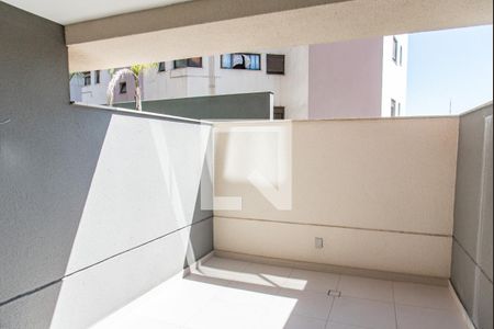 Varanda de kitnet/studio à venda com 1 quarto, 32m² em Vila Mariana, São Paulo