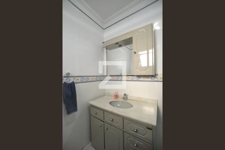 Casa à venda com 248m², 3 quartos e 4 vagasBanheiro Social