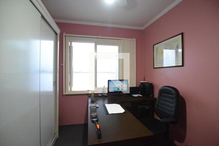 Quarto 2 de casa à venda com 3 quartos, 248m² em Medianeira, Porto Alegre