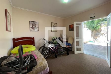 Casa à venda com 248m², 3 quartos e 4 vagasSuíte Externa- Independente