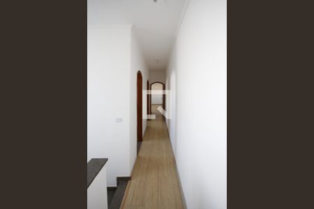 Corredor de casa para alugar com 3 quartos, 280m² em Jardim Vila Formosa, São Paulo