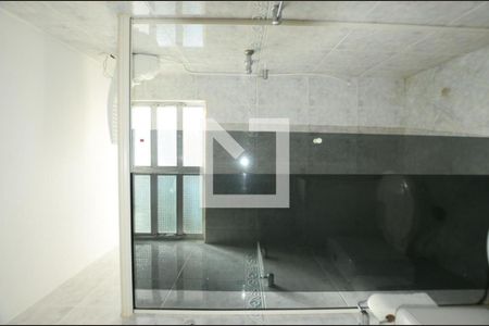 Apartamento à venda com 81m², 3 quartos e 2 vagasBanheiro da Suite