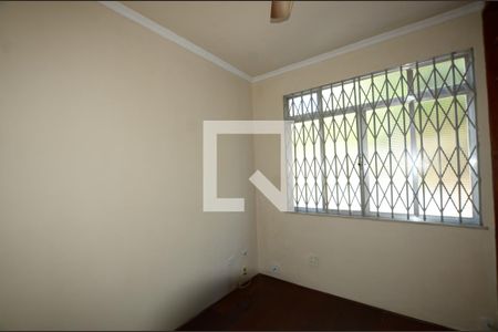 Apartamento à venda com 81m², 3 quartos e 2 vagasQuarto 2