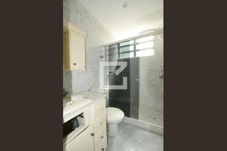 Apartamento à venda com 81m², 3 quartos e 2 vagasBanheiro da Suite