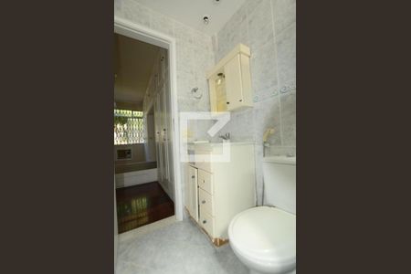 Apartamento à venda com 81m², 3 quartos e 2 vagasBanheiro da Suite