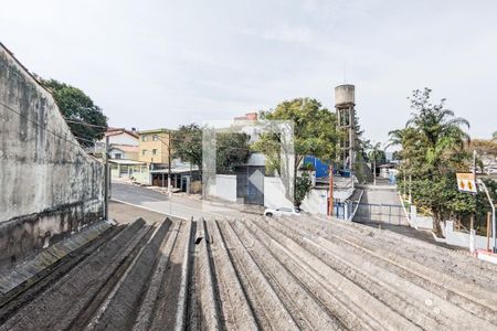 Casa à venda com 216m², 4 quartos e 4 vagasVista do quarto 2