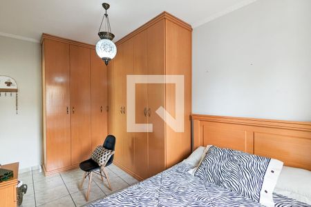 Casa à venda com 216m², 4 quartos e 4 vagasQuarto 2
