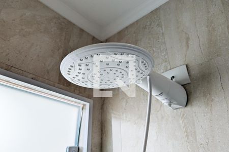 Casa à venda com 216m², 4 quartos e 4 vagasBanheiro da suíte