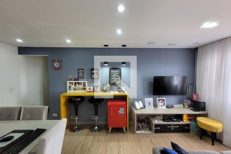 Apartamento à venda com 55m², 2 quartos e 1 vaga Apartamento à venda com 55m², 2 quartos e 1 vagaSala de estar/jantar