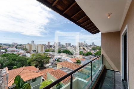 Casa para alugar com 200m², 4 quartos e 2 vagas Casa para alugar com 200m², 4 quartos e 2 vagasSuíte 2