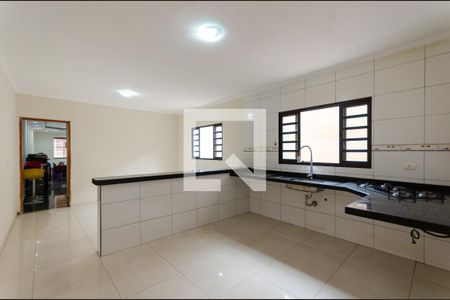 Casa para alugar com 200m², 4 quartos e 2 vagas Casa para alugar com 200m², 4 quartos e 2 vagasCozinha