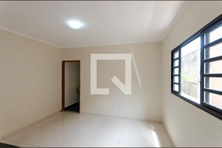 Casa para alugar com 200m², 4 quartos e 2 vagas Casa para alugar com 200m², 4 quartos e 2 vagasCozinha