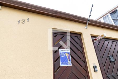 Casa à venda com 157m², 4 quartos e 2 vagas Casa à venda com 157m², 4 quartos e 2 vagasFachada