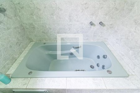 Casa à venda com 157m², 4 quartos e 2 vagas Casa à venda com 157m², 4 quartos e 2 vagasBanheiro Social 2