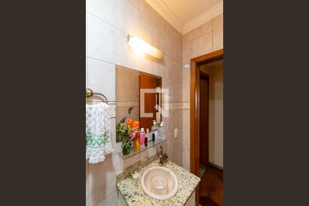 Banheiro Social 1 de casa à venda com 4 quartos, 157m² em Vila Paulista, São Paulo