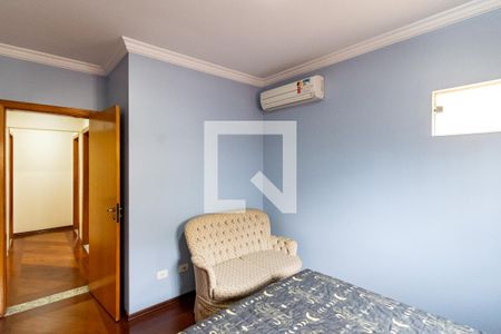 Casa à venda com 157m², 4 quartos e 2 vagas Casa à venda com 157m², 4 quartos e 2 vagasSuíte