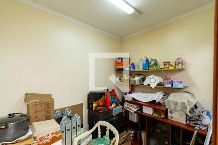 Casa à venda com 157m², 4 quartos e 2 vagas Casa à venda com 157m², 4 quartos e 2 vagasQuarto de Serviço