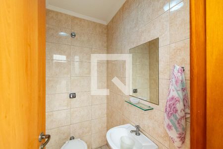 Casa à venda com 157m², 4 quartos e 2 vagas Casa à venda com 157m², 4 quartos e 2 vagasBanheiro de Serviço