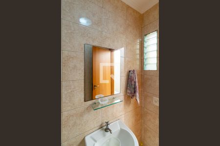 Casa à venda com 157m², 4 quartos e 2 vagas Casa à venda com 157m², 4 quartos e 2 vagasBanheiro de Serviço