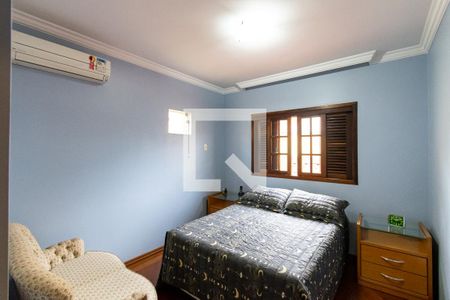 Casa à venda com 157m², 4 quartos e 2 vagas Casa à venda com 157m², 4 quartos e 2 vagasSuíte