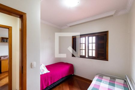 Casa à venda com 157m², 4 quartos e 2 vagas Casa à venda com 157m², 4 quartos e 2 vagasQuarto 3