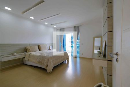 Casa de condomínio à venda com 350m², 4 quartos e 2 vagasSuíte 4