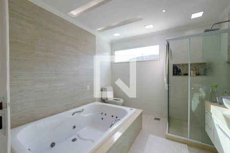 Casa de condomínio à venda com 350m², 4 quartos e 2 vagasBanheiro Suíte 4