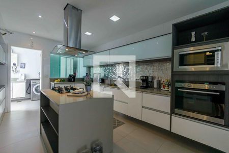 Casa de condomínio à venda com 350m², 4 quartos e 2 vagasCozinha