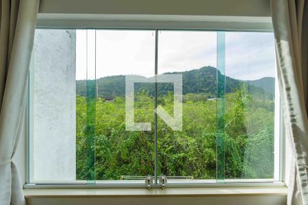 Casa de condomínio à venda com 350m², 4 quartos e 2 vagasSuíte 3 Janela