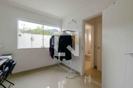 Casa de condomínio à venda com 350m², 4 quartos e 2 vagasSuíte 2