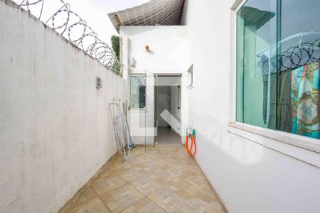 Casa de condomínio à venda com 350m², 4 quartos e 2 vagasÁrea de Serviço