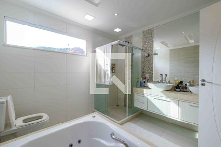 Casa de condomínio à venda com 350m², 4 quartos e 2 vagasBanheiro Suíte 4