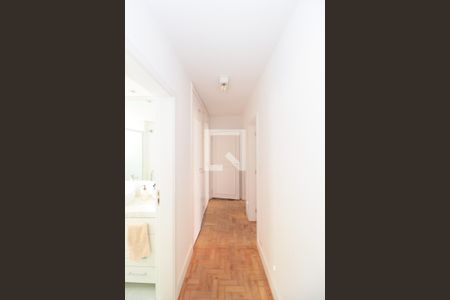 Apartamento à venda com 130m², 4 quartos e 1 vagaCorredor