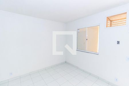 Sala/Quarto de apartamento para alugar com 1 quarto, 25m² em Cordovil, Rio de Janeiro