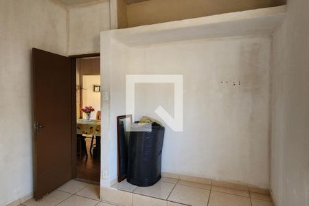 Casa à venda com 300m², 4 quartos e 4 vagas Casa à venda com 300m², 4 quartos e 4 vagasQuarto 3